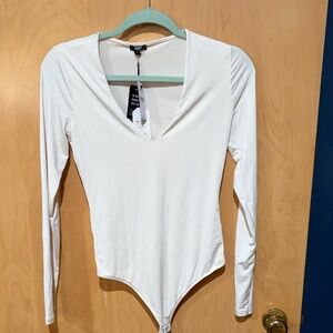 White Long Sleeve V-Neck Bodysuit